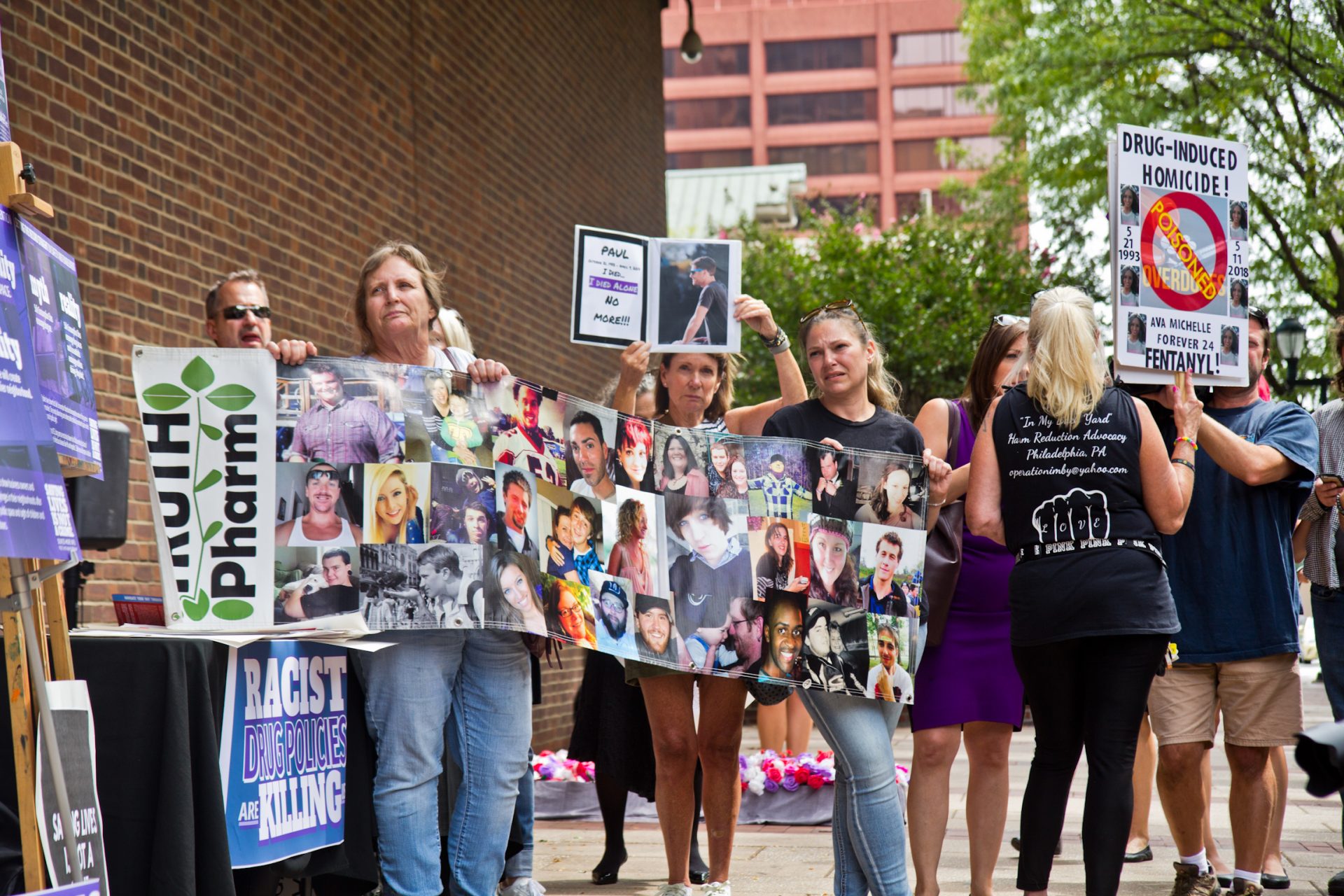 Safe injection site supporters in Philadelphia rallied outside a federal hearing Thursday to determine if the proposed Safehouse would violate the federal Controlled Substances Act.