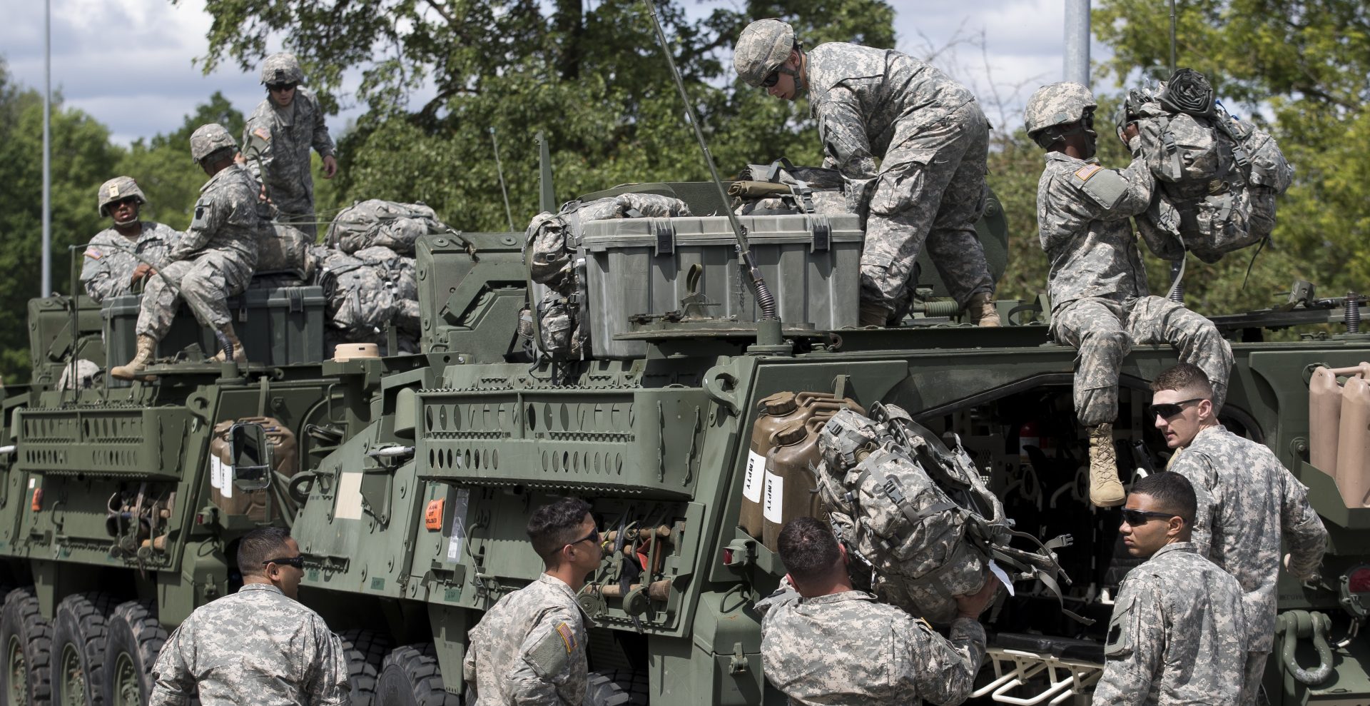 FILE PHOTO: Members of the U.S. Army of the Pennsylvania National Guard unload equipment as they arrive at a airport in Vilnius, Lithuania, Sunday, June 5, 2016.