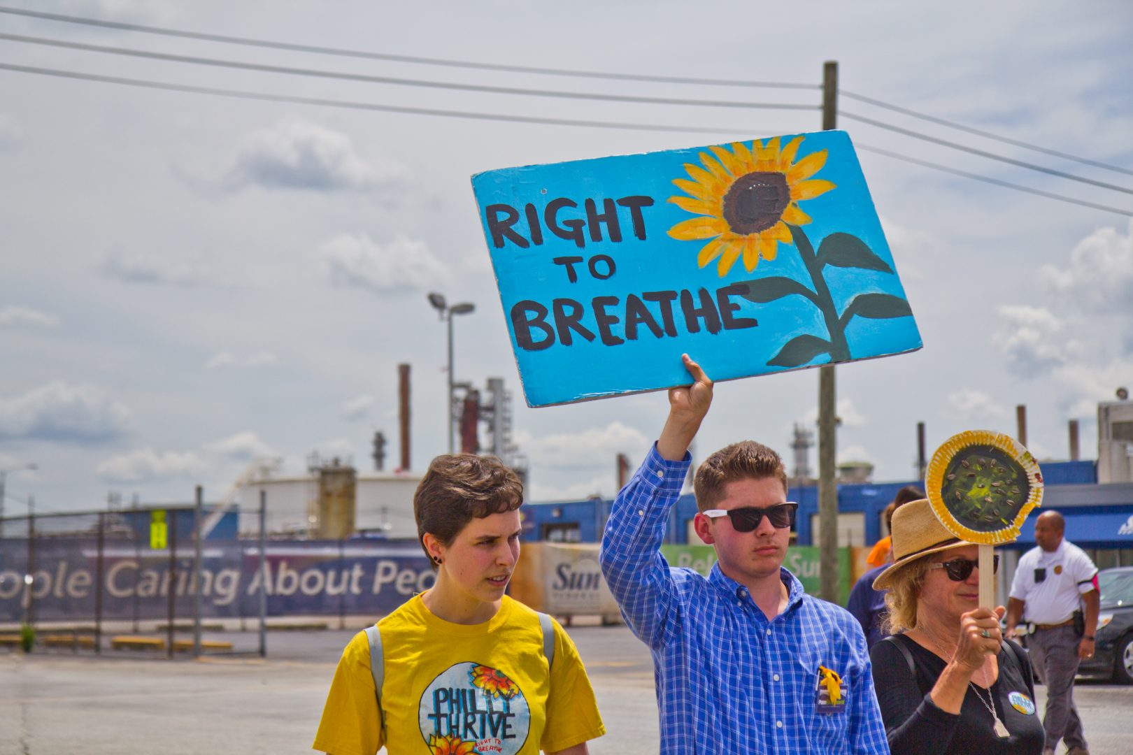 Protestors demand an environmental overhaul to the energy industry in Philadelphia. (Kimberly Paynter/WHYY)