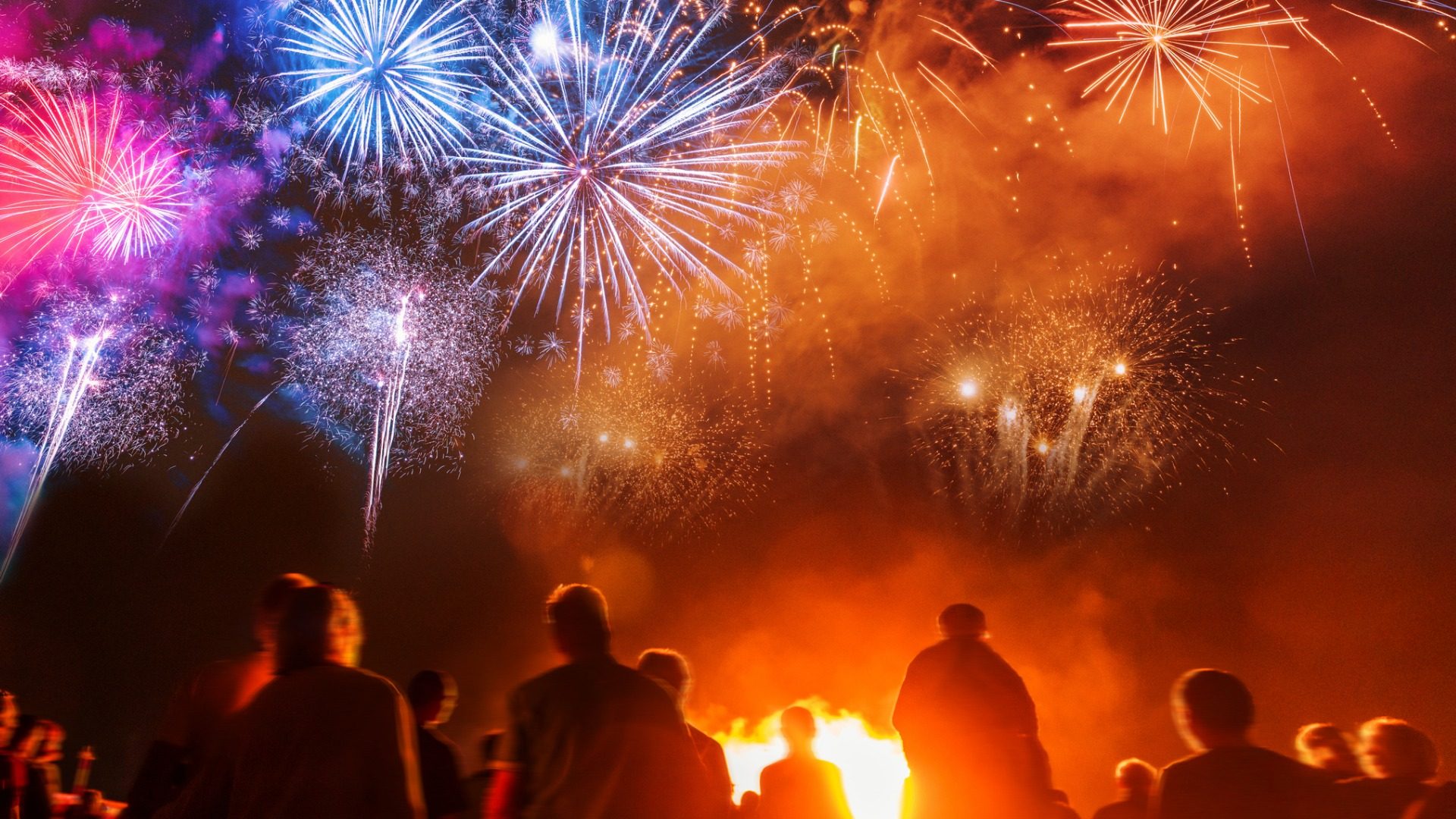 Fireworks are a holiday tradition and captivate crowds, but there are some environmental downsides. (Stock photo)