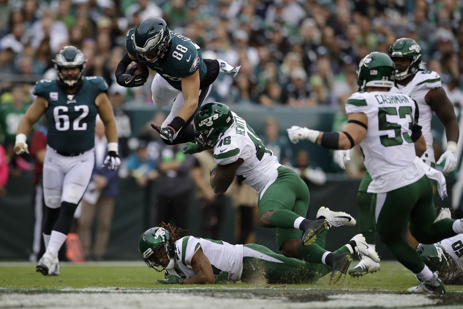 Defense dominates, Eagles rout Jets 316 WITF