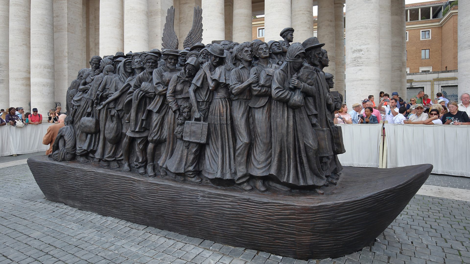 How one small bag of food on a giant sculpture tells a million