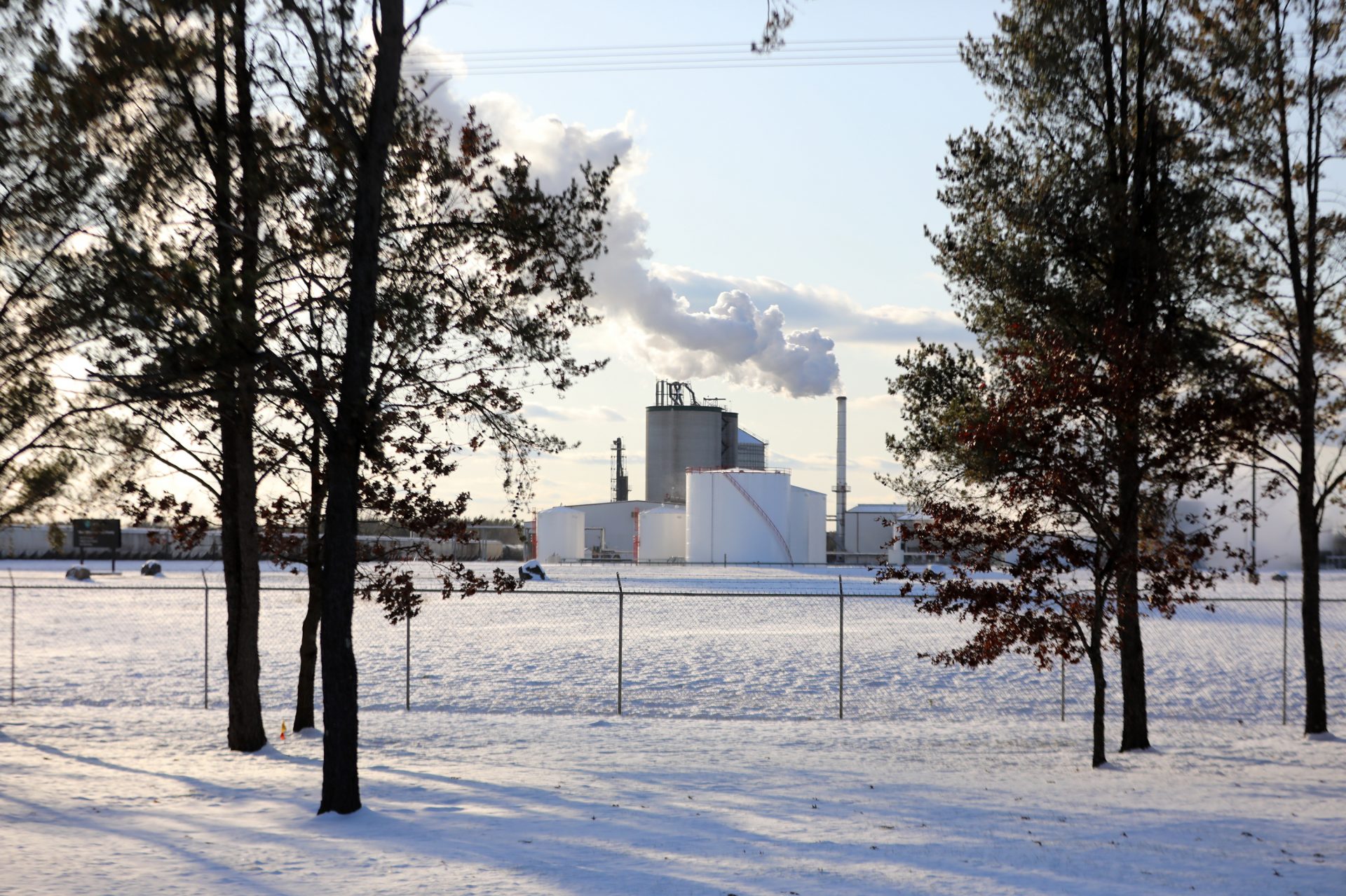 The Marquis Energy plant, which produces ethanol, is located outside Necedah, Wis. Michael Kruchten worked there before he started treatments for lung cancer in 2011.