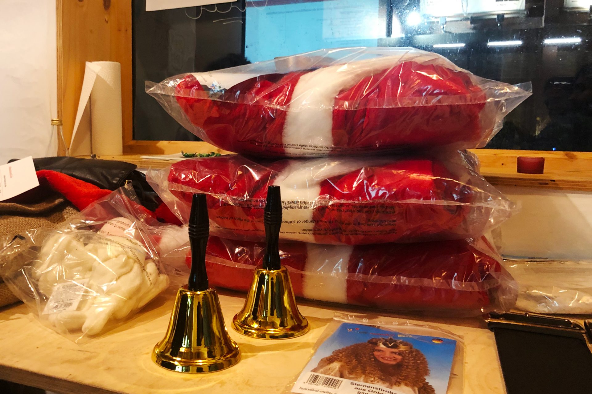 At a training workshop run by Weihnachtsmann2Go (Santa2Go), the agency provides costumes, bells and beards to aspiring Santas.