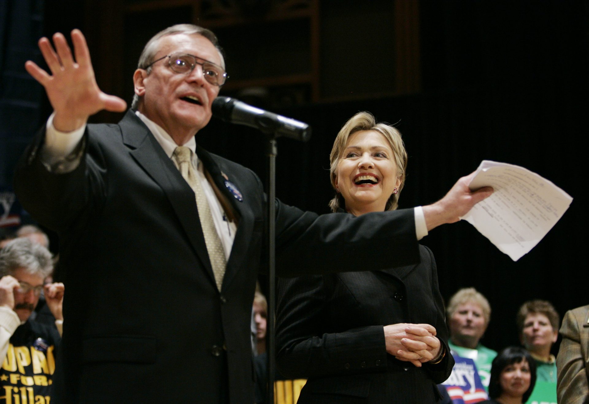 FILE PHOTO: Harrisburg Mayor Stephen Reed introduces Democratic presidential hopeful, Sen. Hillary Rodham Clinton, D-N.Y., during a campaign stop at The Forum, Tuesday, March 11, 2008, in Harrisburg, Pa.