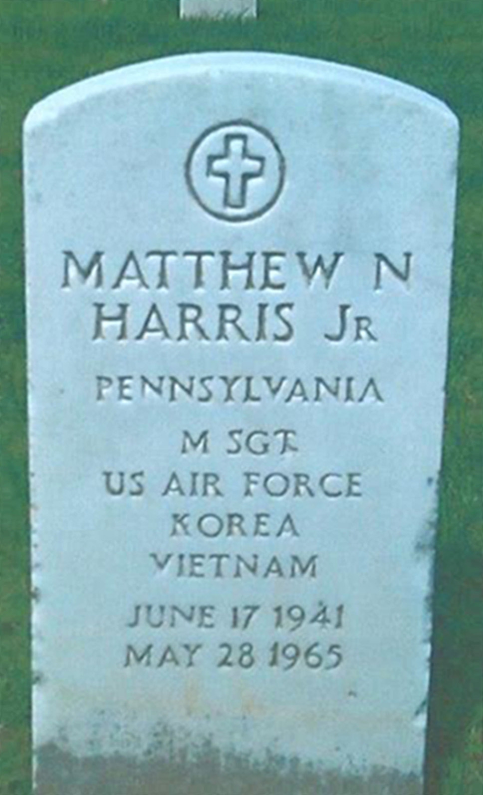 Headstone of Master Sgt. Matthew N. Harris, Jr.