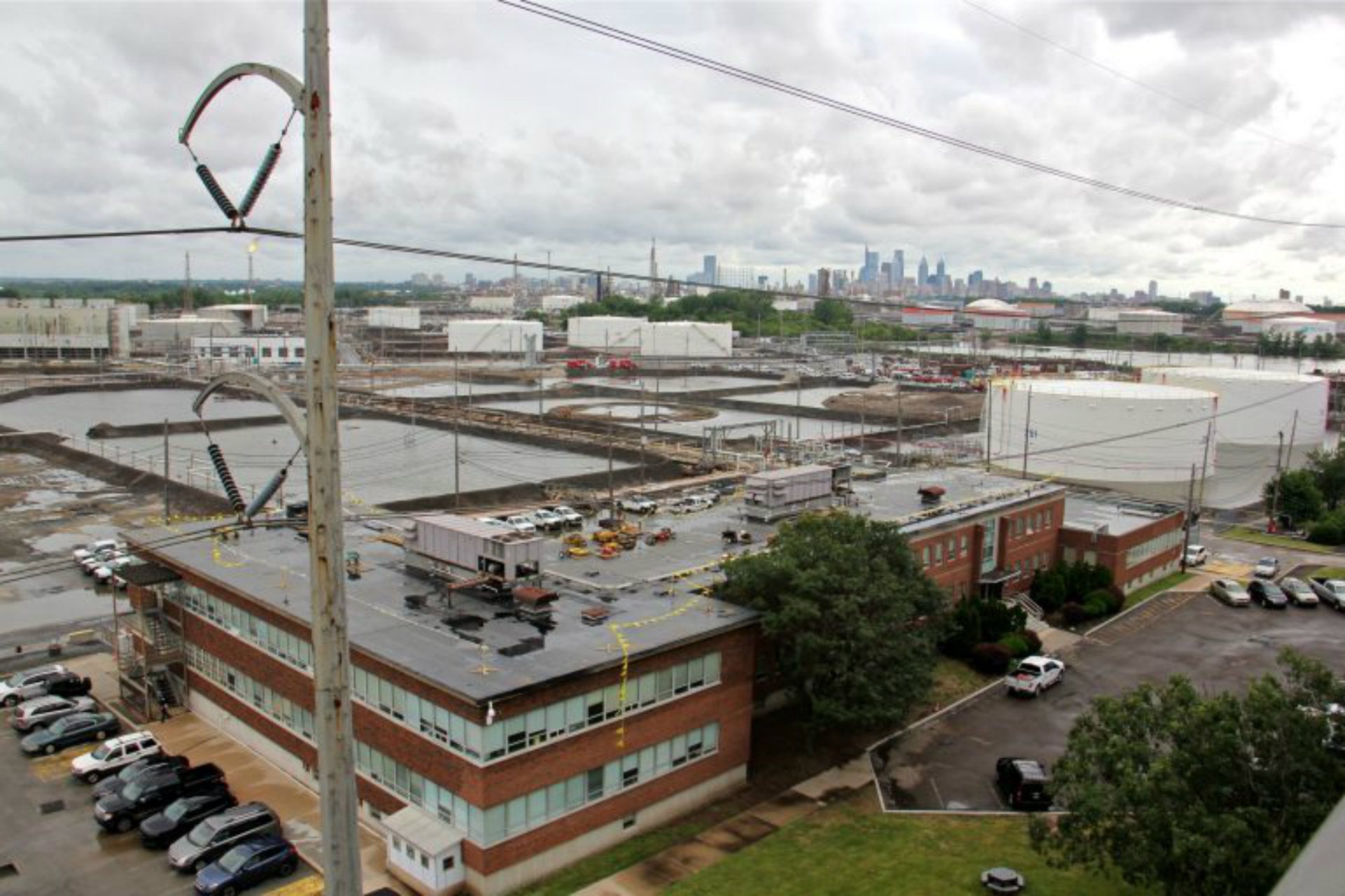 Philadelphia Energy Solutions refinery in South Philadelphia. (Emma Lee/WHYY)