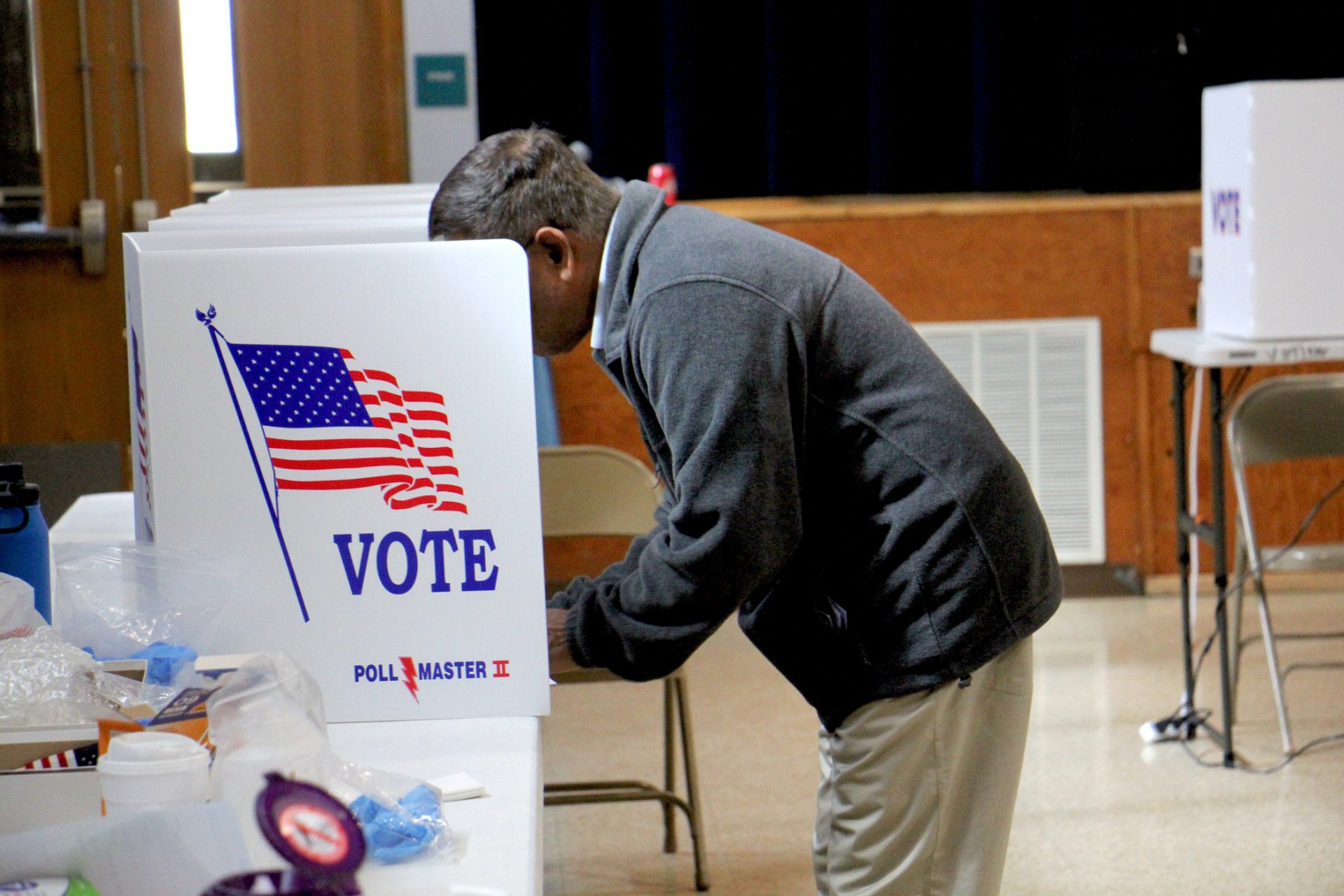 A voter fills out a ballot at Cecelia Snyder Middle School in Bensalem during a special election to choose a new member of the Pennsylvania House of Representatives.