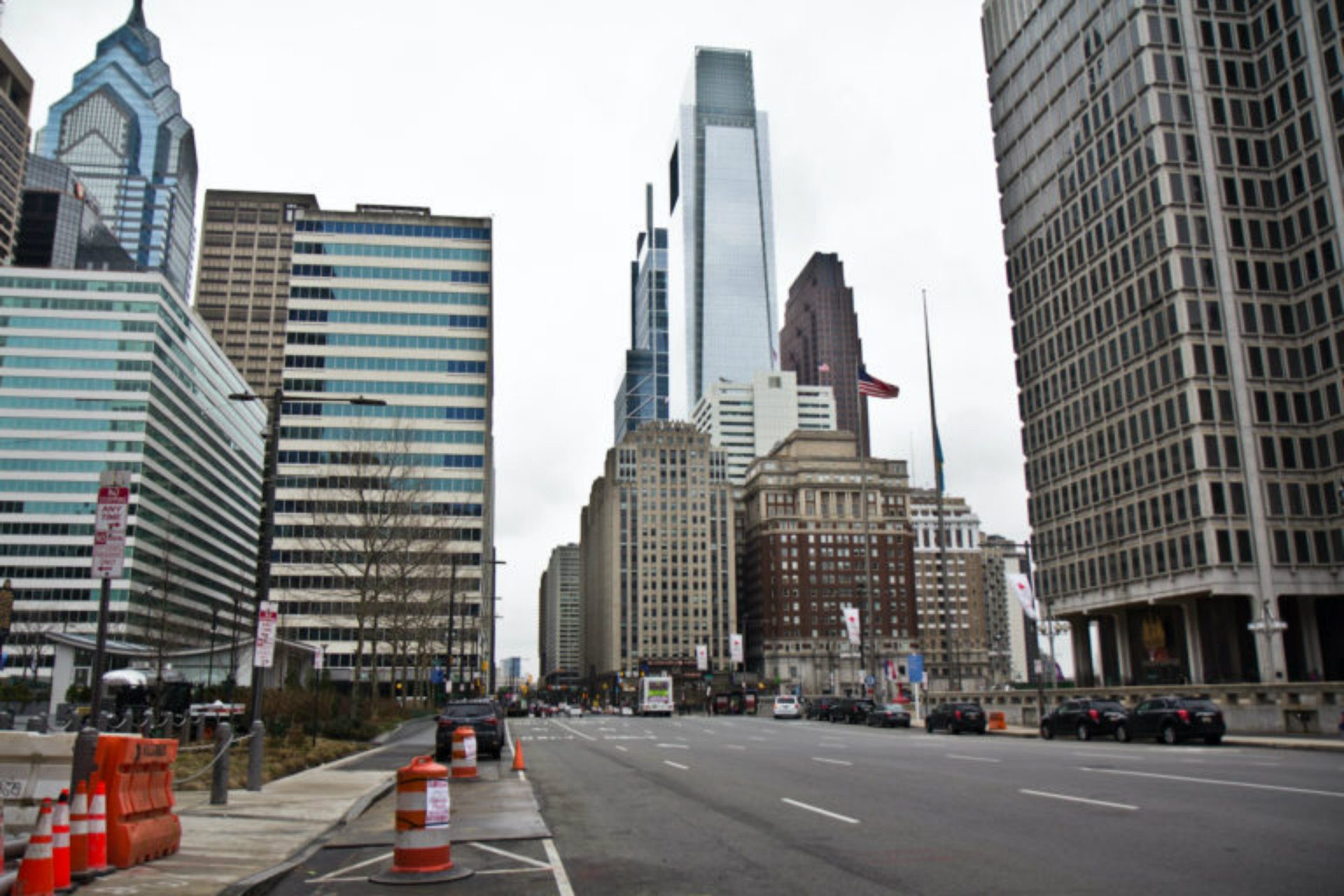 Philadelphia streets have slowed down in the wake of the coronavirus shutdown. (Kimberly Paynter/WHYY)