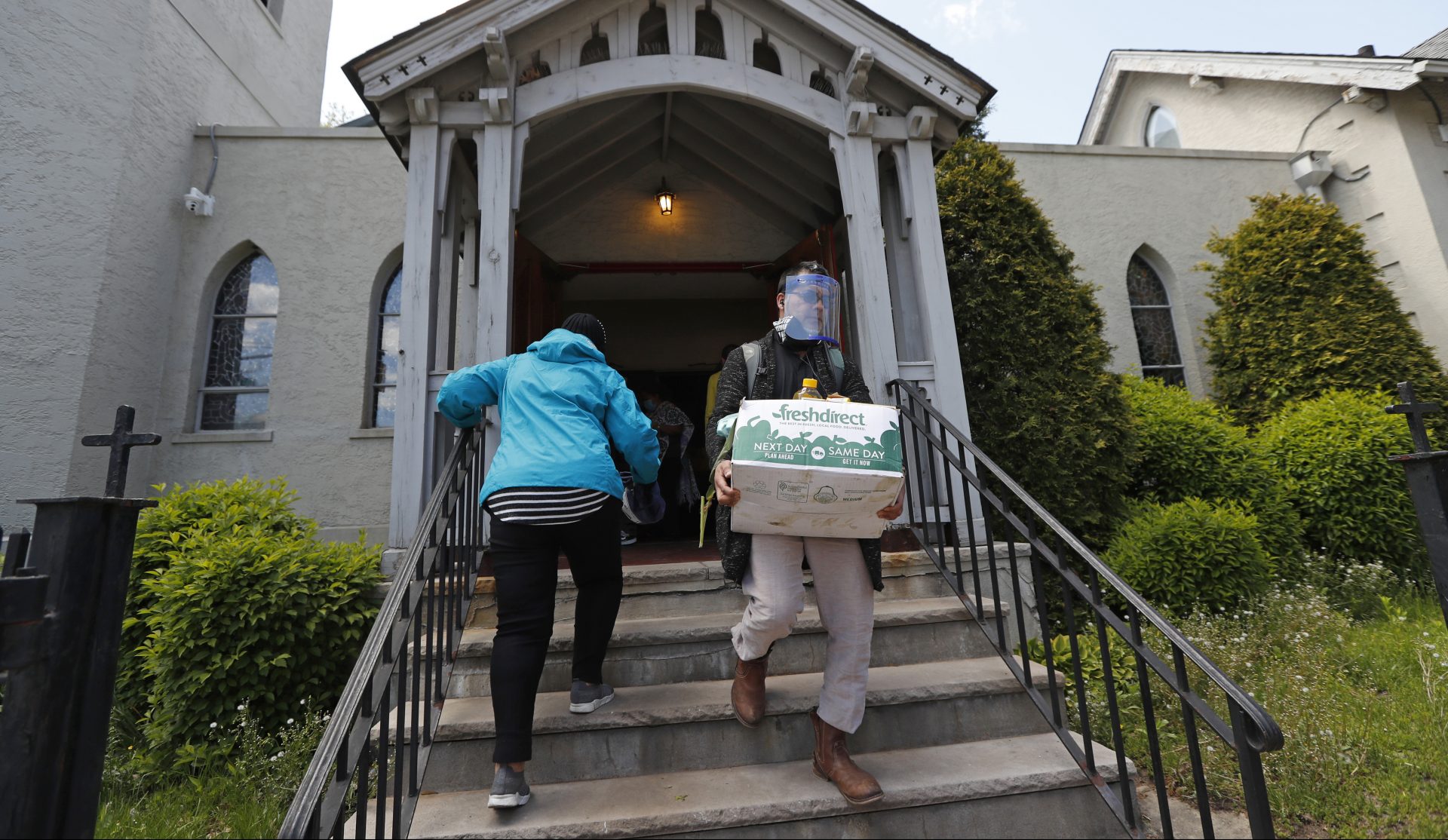 can undocumented immigrants buy a house