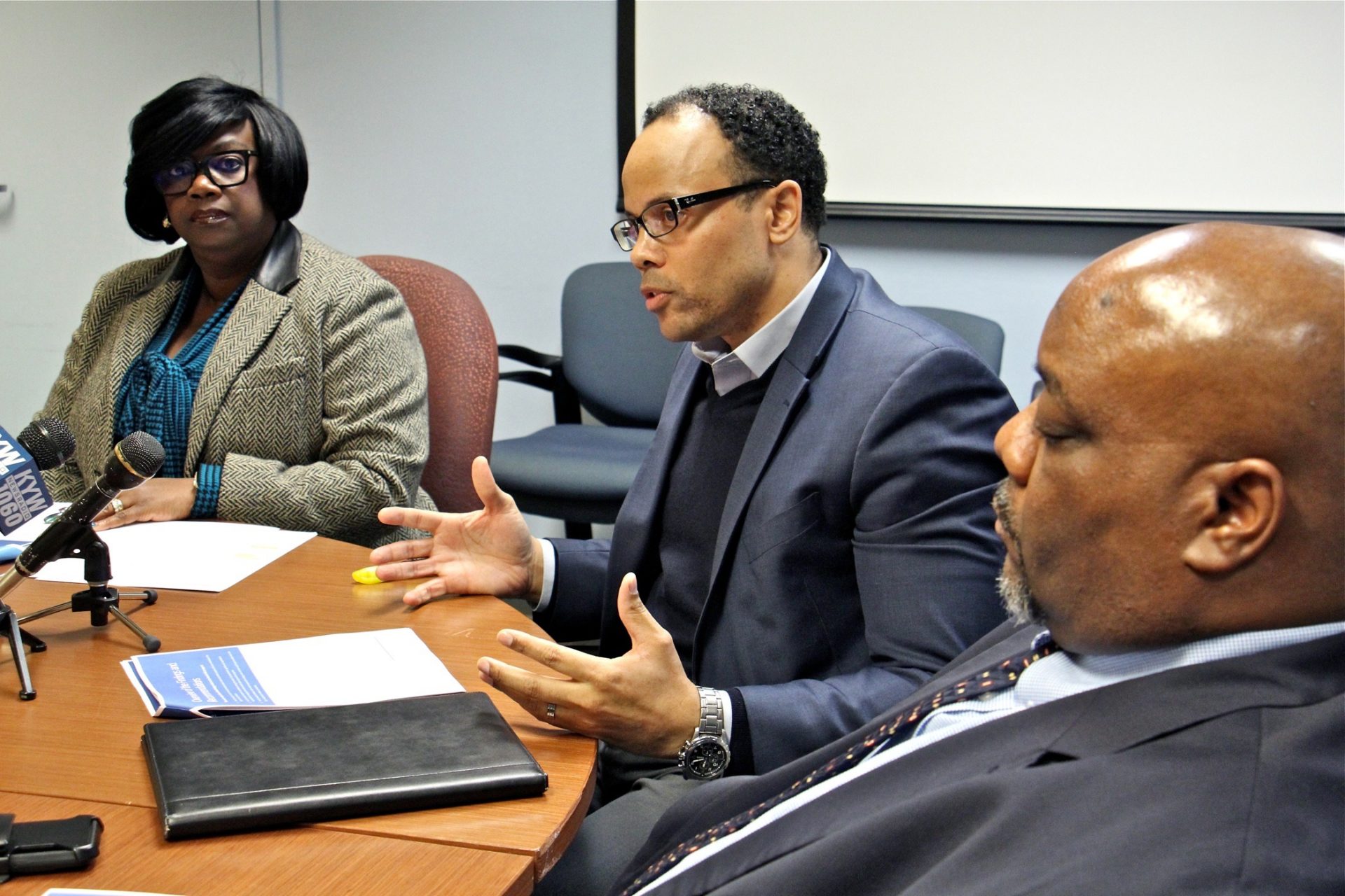 Theron Pride (center), who leads the city’s Office of Violence Prevention, talks about enhancing violence prevention programs in Philadelphia during a press briefing on Dec. 17, 2018. He is joined by Deputy Managing Director Vanessa Garrett Harley (left) and Shondell Revell of the Office of Violence Prevention.