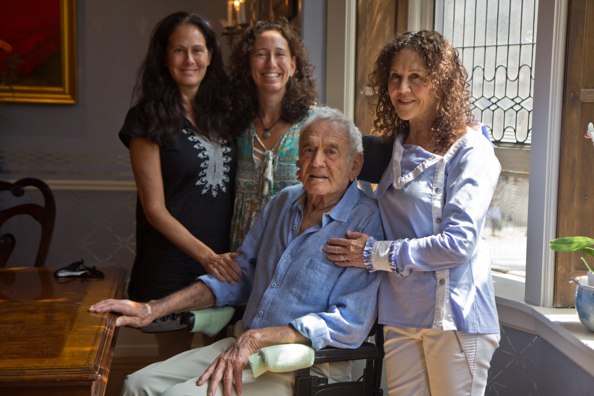 Rita Woidislawsky (right), her husband Avram (second from right) and their daughters Gal Jurick (left) and Tal Erez (second from left).