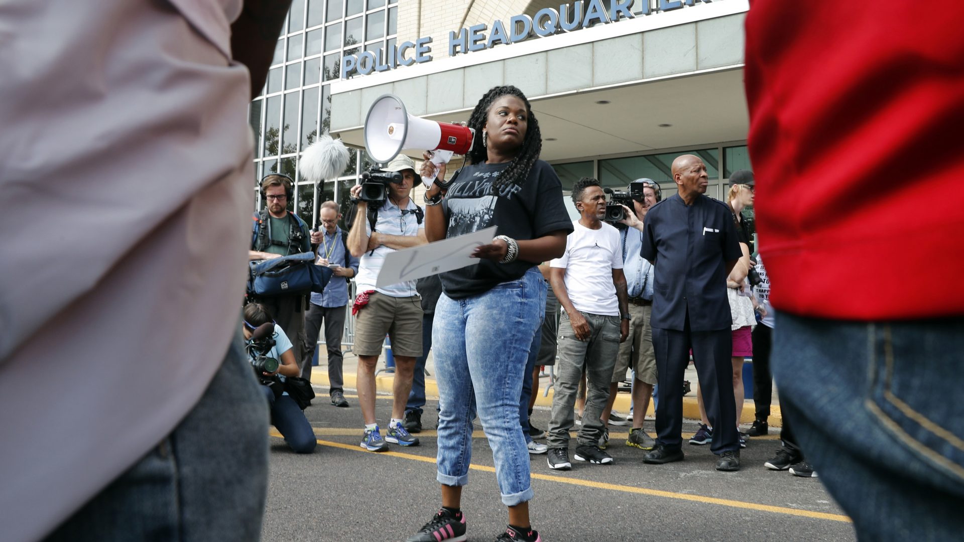 Progressive Activist Cori Bush Ousts Longtime Missouri Congressman Lacy Clay Witf