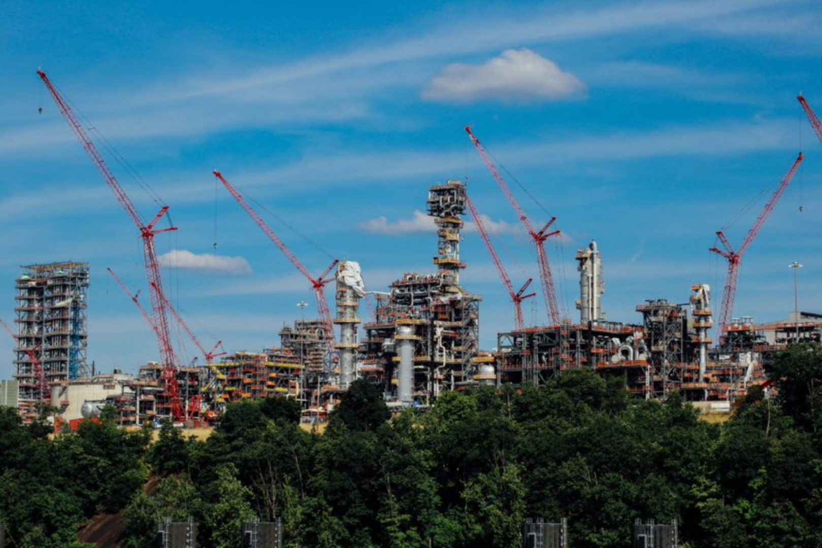 Shell's ethane cracker outside Pittsburgh, shown under construction in August 2020. 
