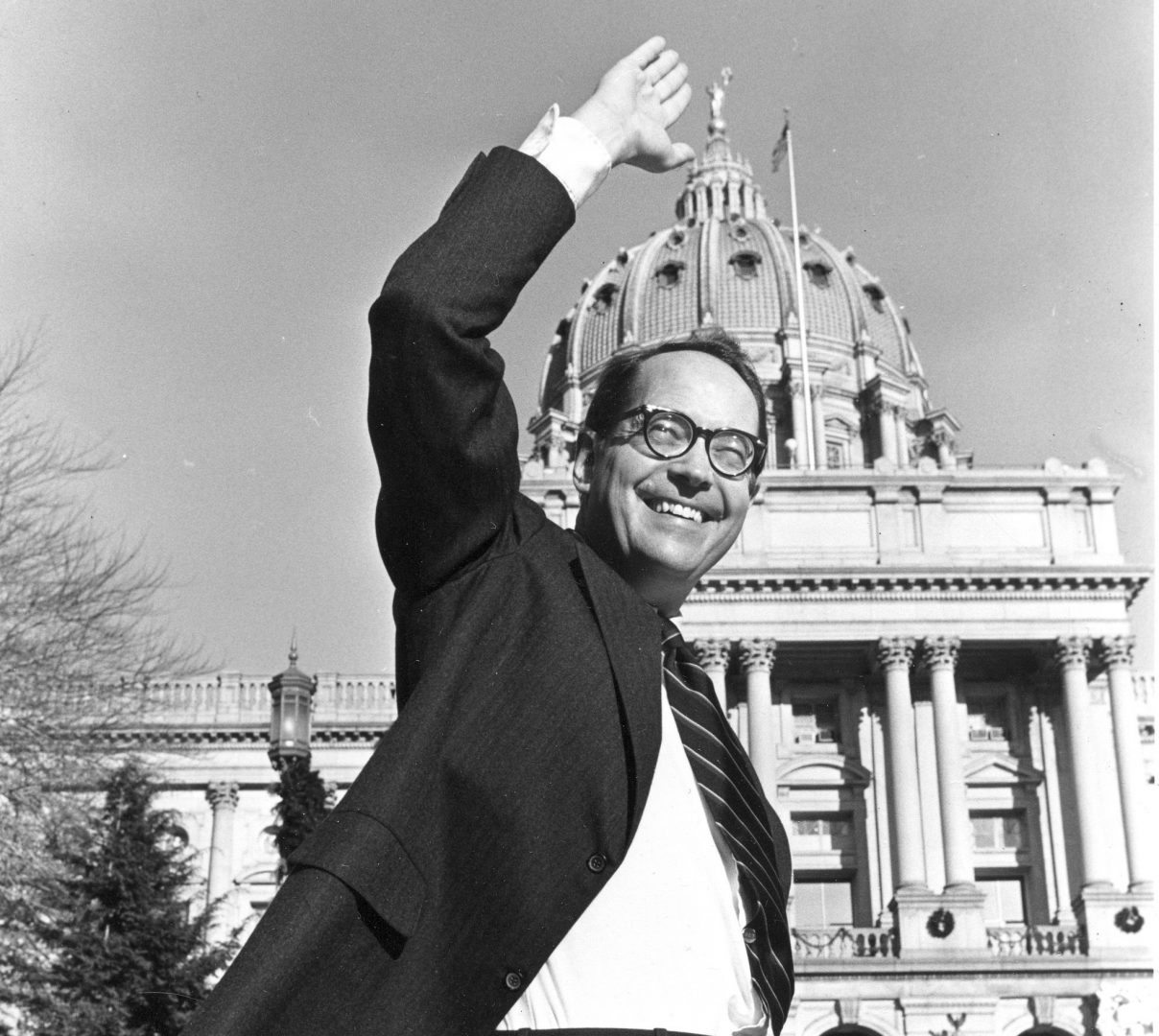 FILE PHOTO: In this Dec. 13, 1978 file photo, Pennsylvania Governor-elect Dick Thornburgh waves at photographers from the front steps of the Sate Capitol in Harrisburg, Pa.  Thornburgh died Thursday, Dec. 31, 2020 at a retirement community facility outside Pittsburgh, his son David said.