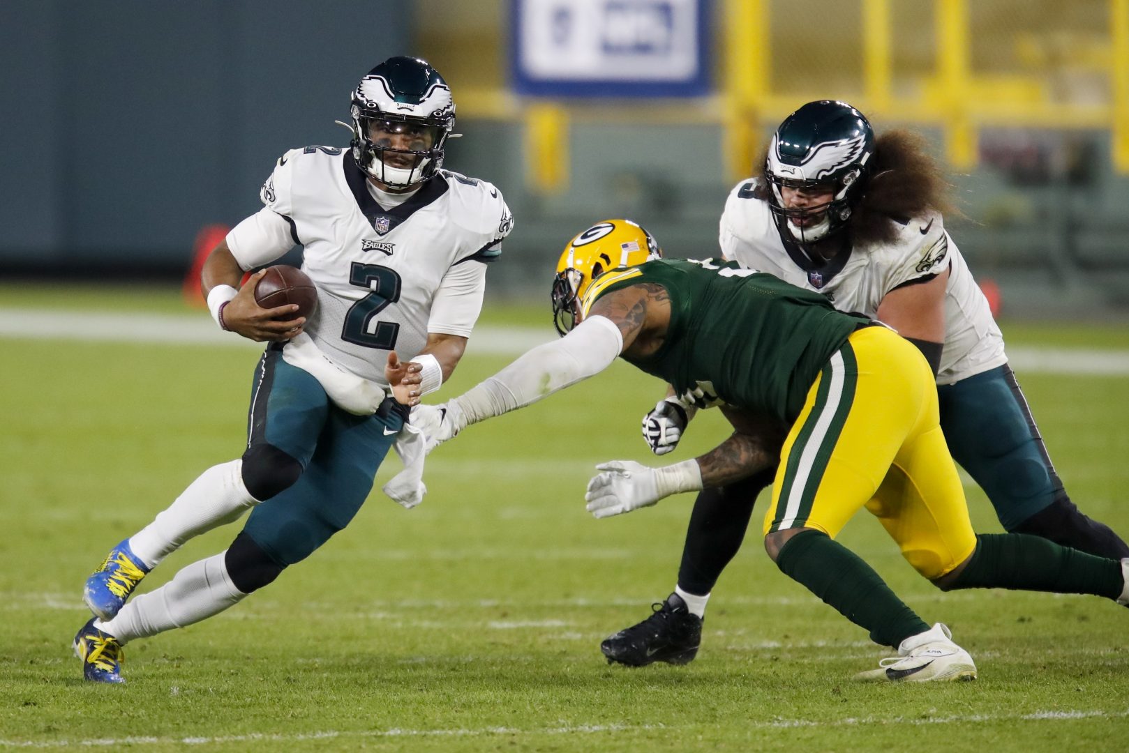 Carson Wentz benched for Jalen Hurts; Eagles fall to Green Bay