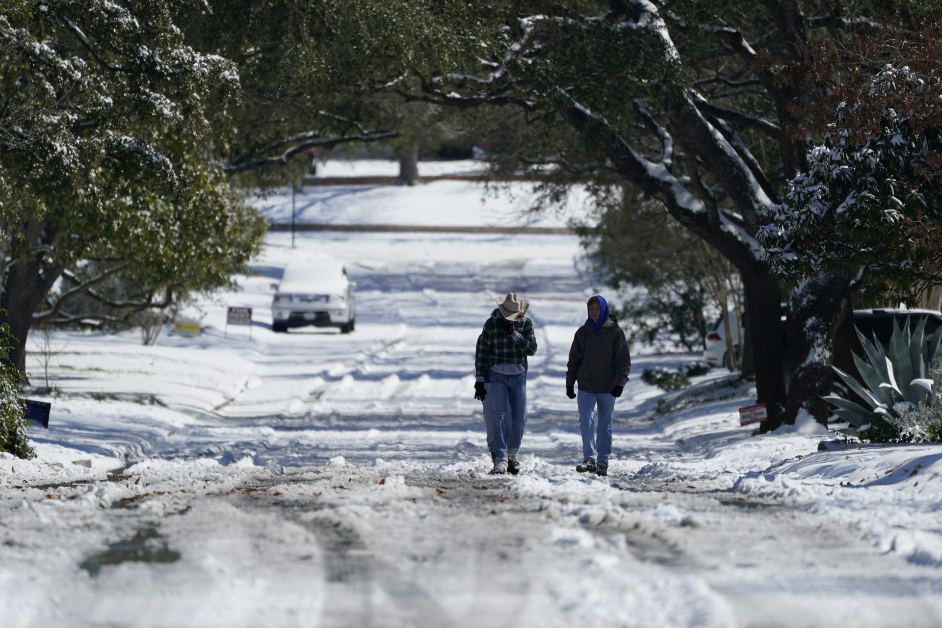 Thousands in Texas are without power and water WITF