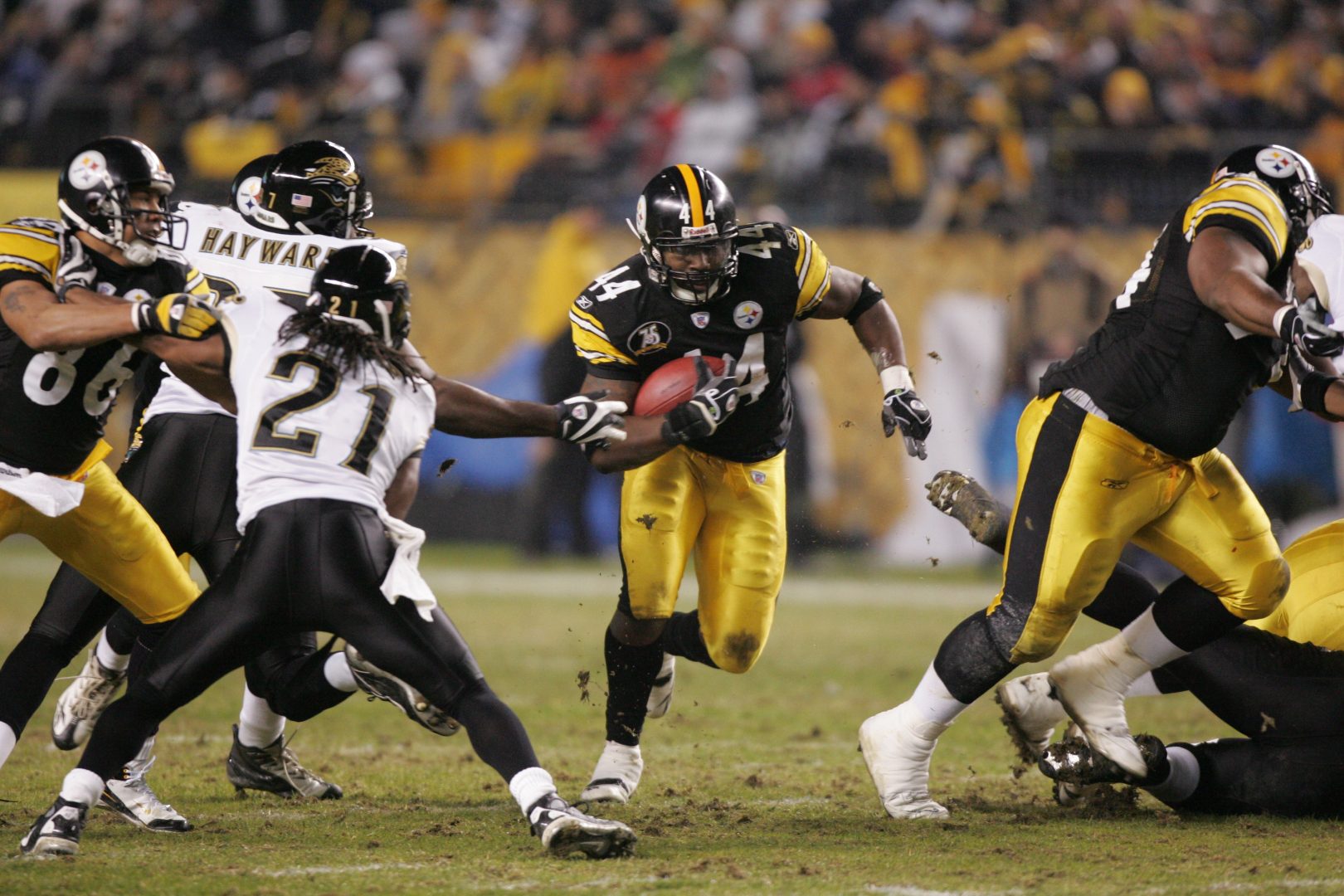 Pittsburgh Steelers' Najeh Davenport in action during NFL wild card playoff football action in Pittsburgh, Saturday, Jan. 5, 2008. 
