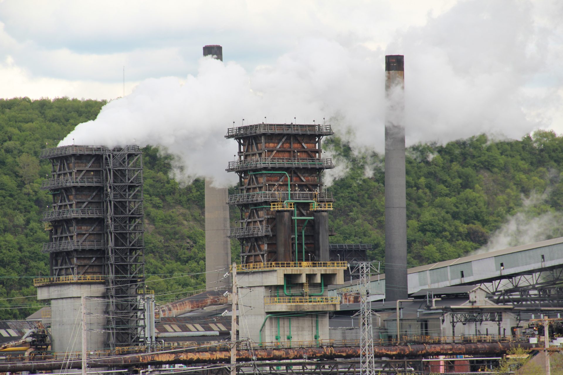 New study links increase in asthma hospital visits to 2018 fire at U.S