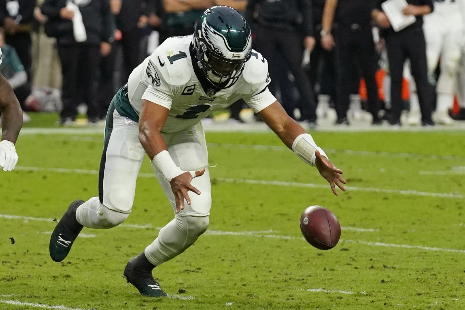 Philly stumbles in 33-22 loss to the Raiders