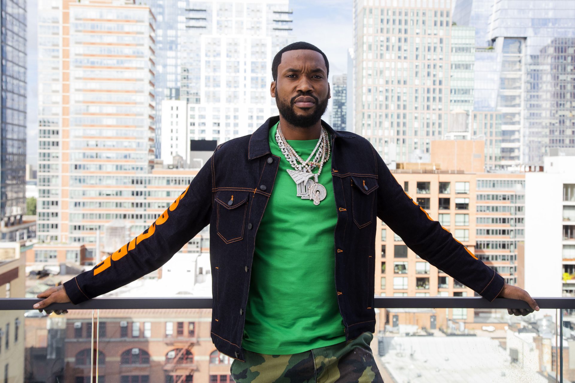 Meek Mill Outfit from January 15, 2021  Meek mill, Grey sweatsuit, Save  outfits