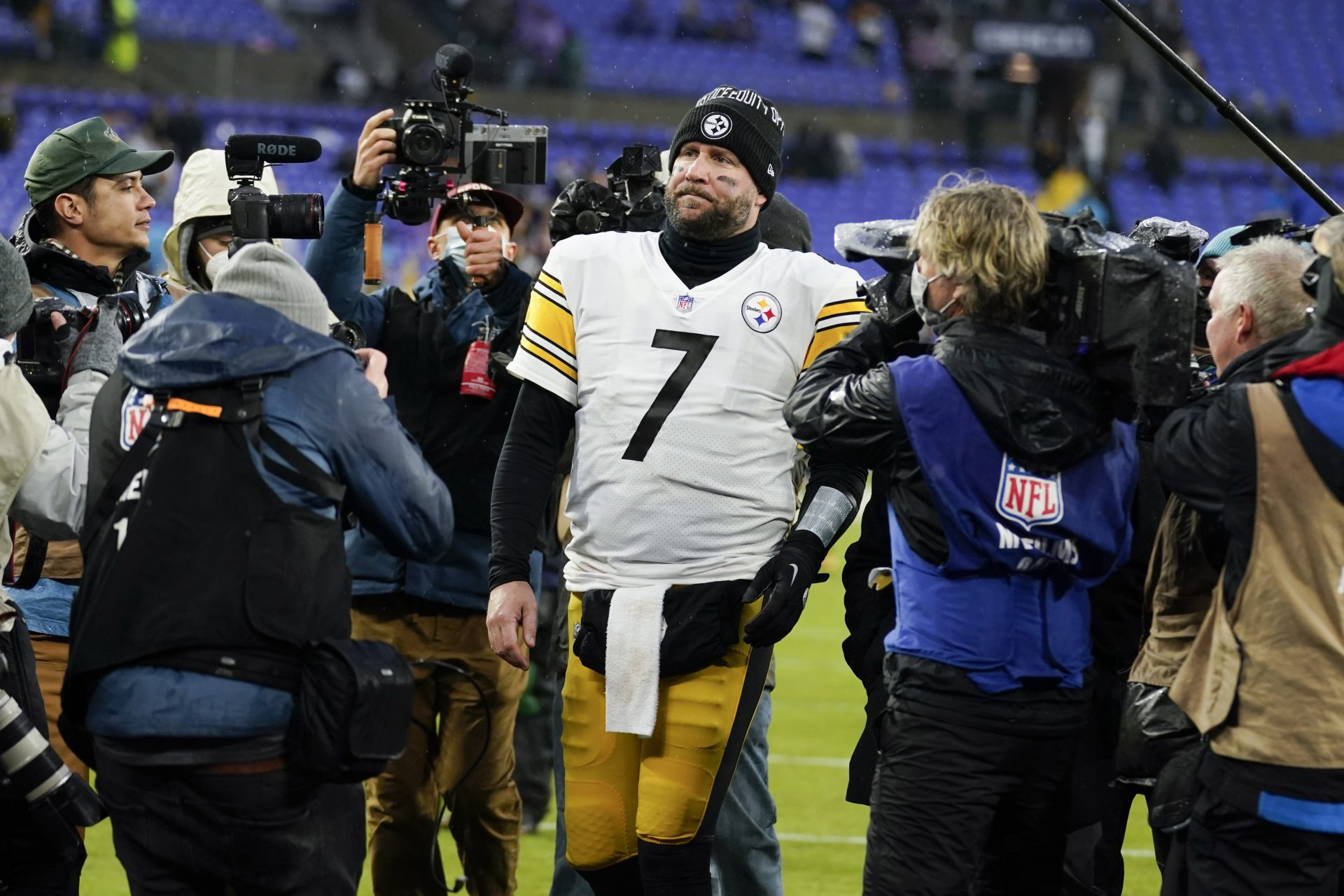 Pittsburgh Steelers quarterback Ben Roethlisberger (7) walks off the field after an NFL football game against the Baltimore Ravens, Sunday, Jan. 9, 2022, in Baltimore. The Steelers won 16-13.
