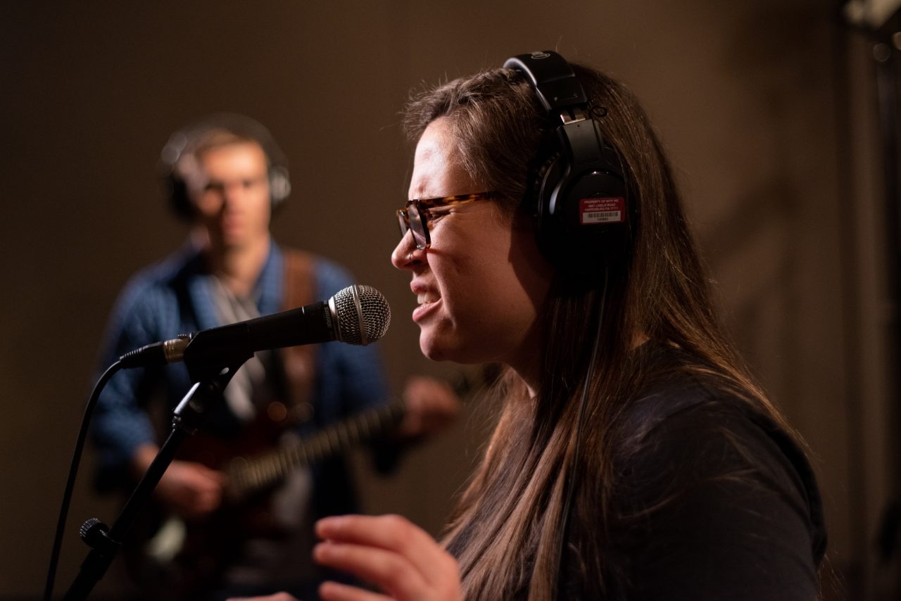 Hadassah Edith singing.