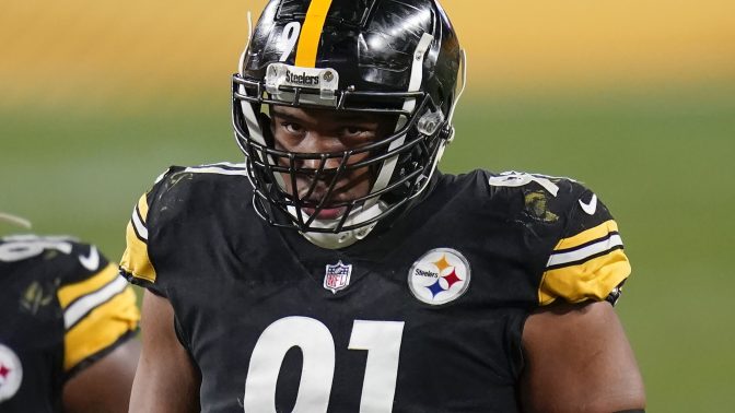 Pittsburgh Steelers defensive end Stephon Tuitt (91) plays in an NFL football game against the Washington Football Team, Monday, Dec. 7, 2020, in Pittsburgh.