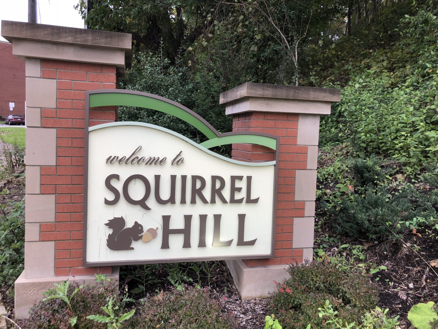 Squirrel Hill sign