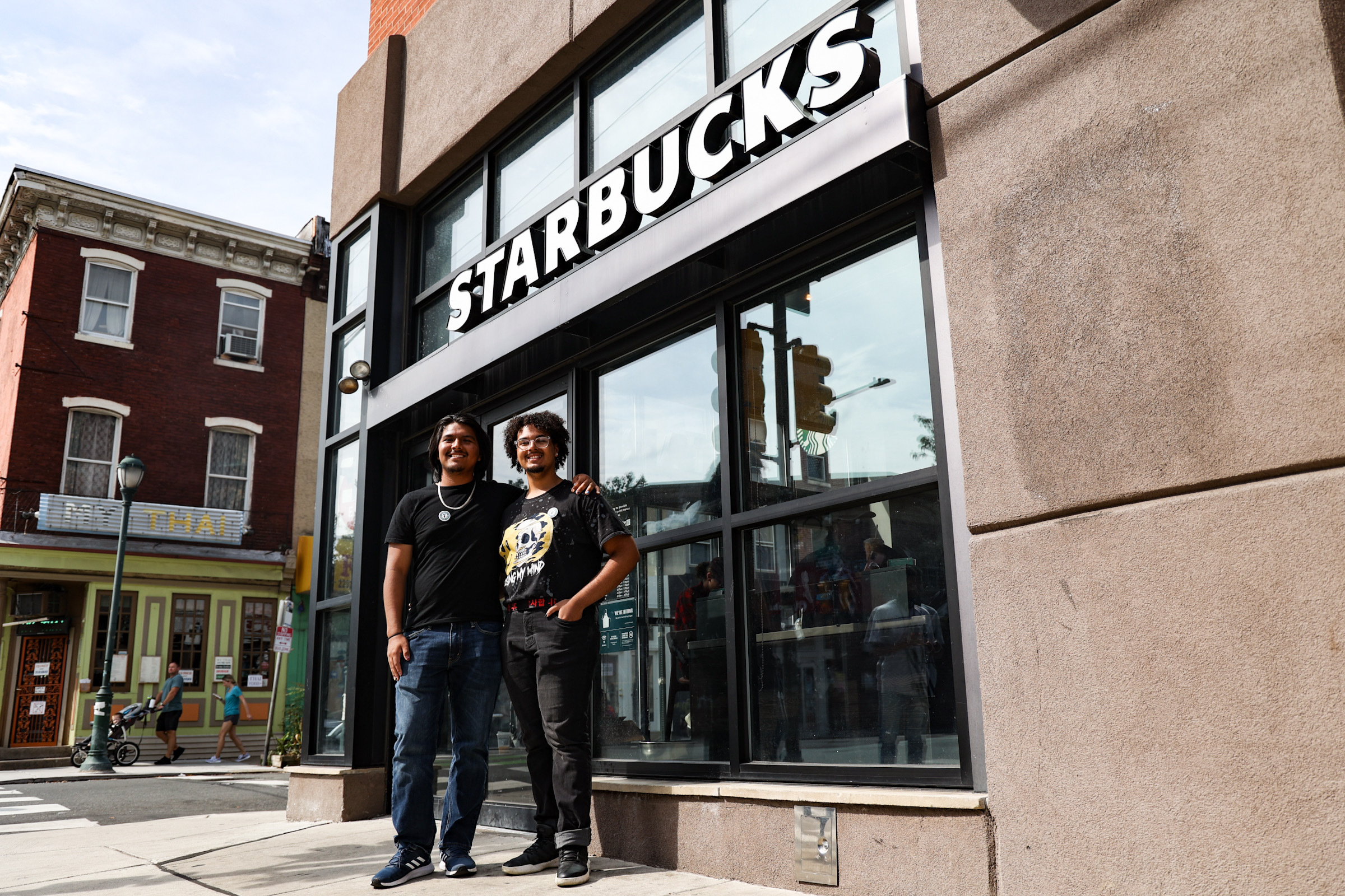 Philadelphia sip ins Used To Help Starbucks Employees On Labor Day philadelphia-sip-ins-used-to-help-starbucks-employees-on-labor-day