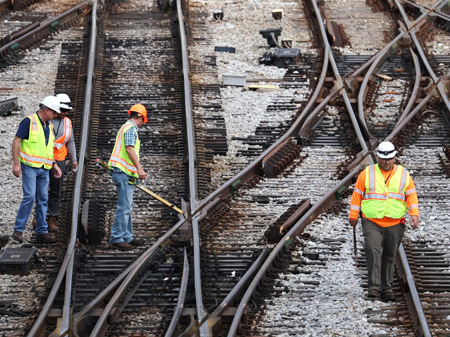 how-an-attendance-policy-has-led-the-u-s-to-the-brink-of-a-nationwide-rail-strike-witf