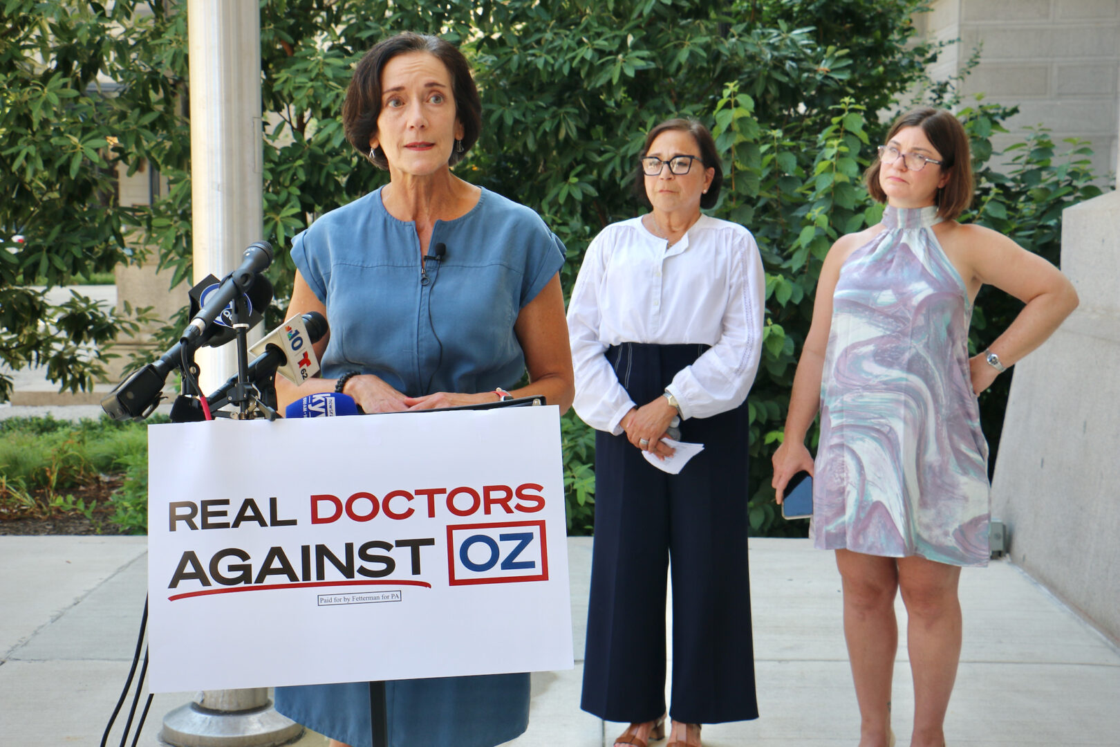 Why Pennsylvania doctors are rallying against Mehmet Oz’s Senate bid WITF