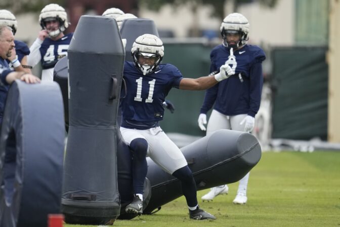 Penn State linebacker Abdul Carter (11) runs a drill during practice ahead of the Rose Bowl NCAA college football game against Utah, Thursday, Dec. 29, 2022, in Carson, Calif.