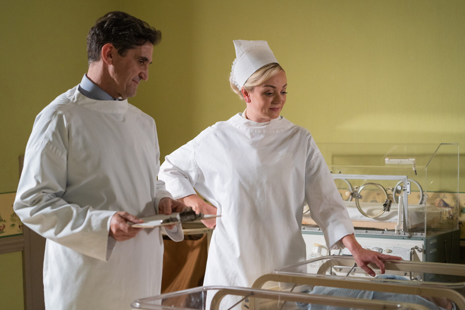 Picture Shows: Stephen McGann as Dr. Patrick Turner and Helen George as Nurse Trixie Franklin