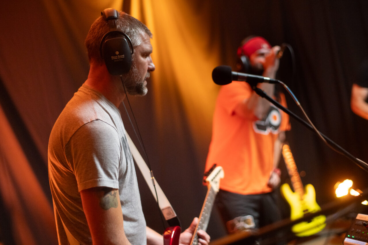 Jed Bridge and Colin Ramsey performing