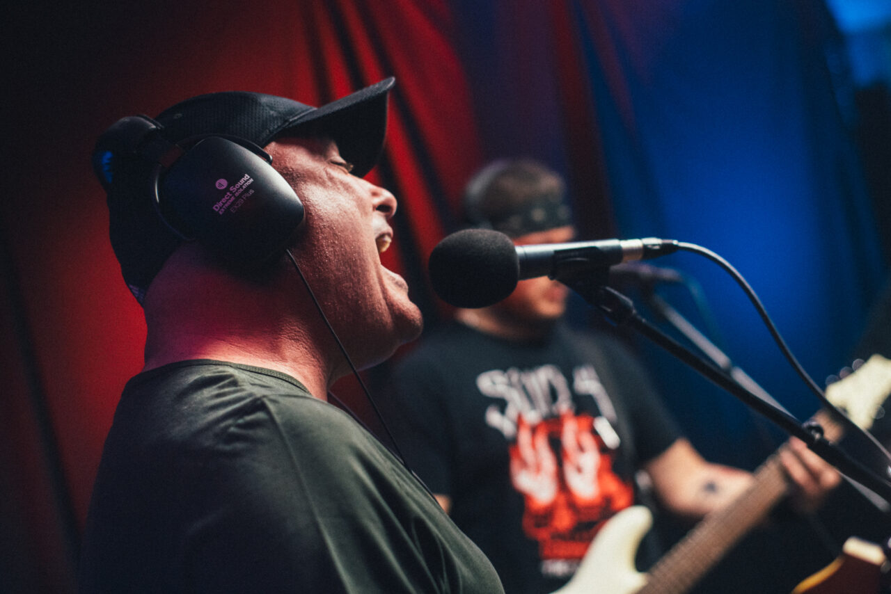Dave Zienkiewicz singing